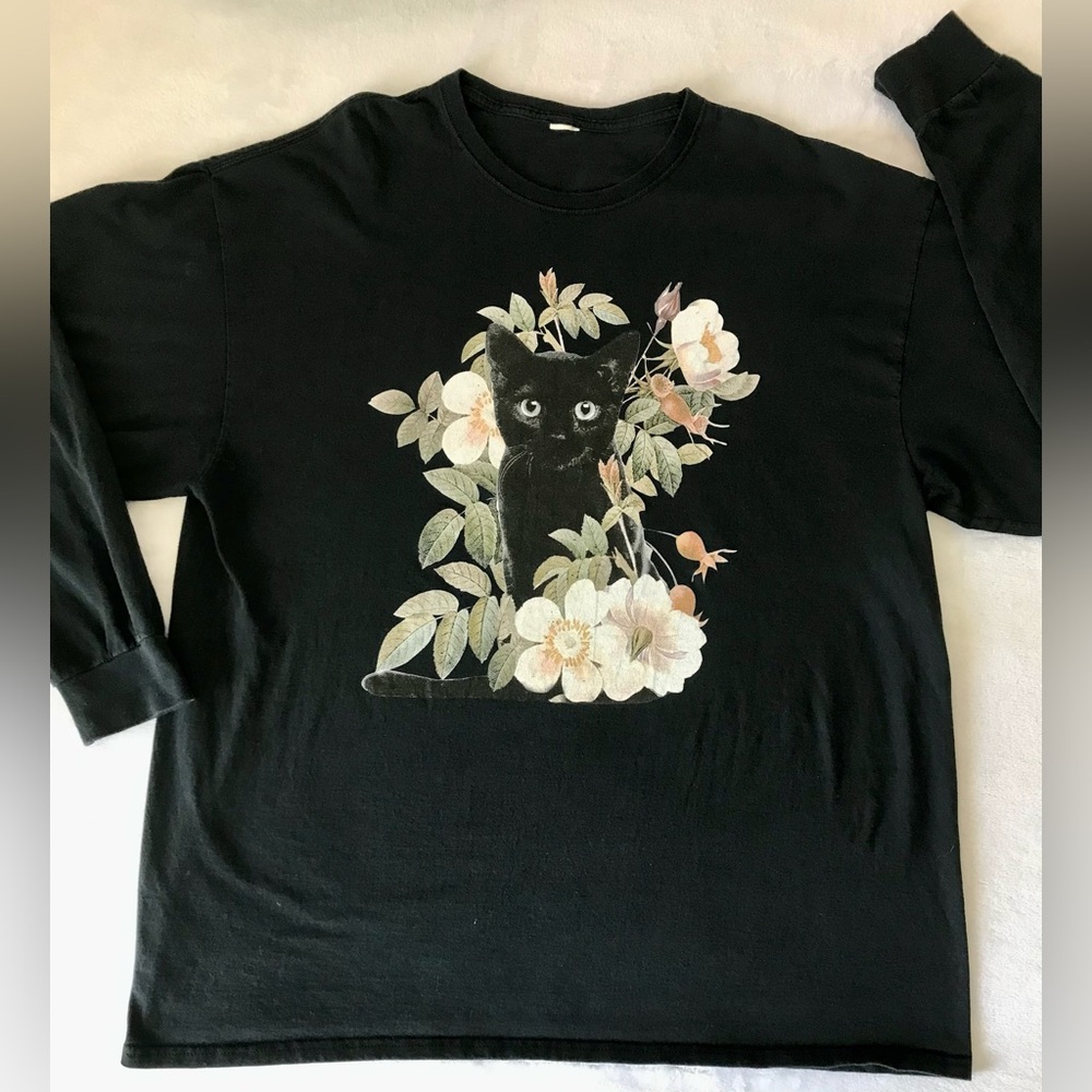 Vintage Cat Portrait Long Sleeve Black T-Shirt Women’s Size XL